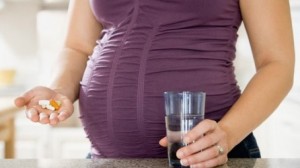 Pills-and-Vitamins-in-Pregnancy-